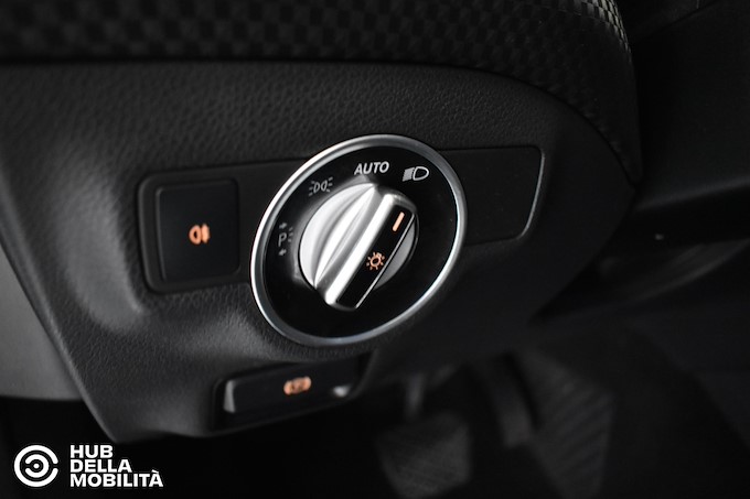 MERCEDES-BENZ A 180 d Automatic Sport